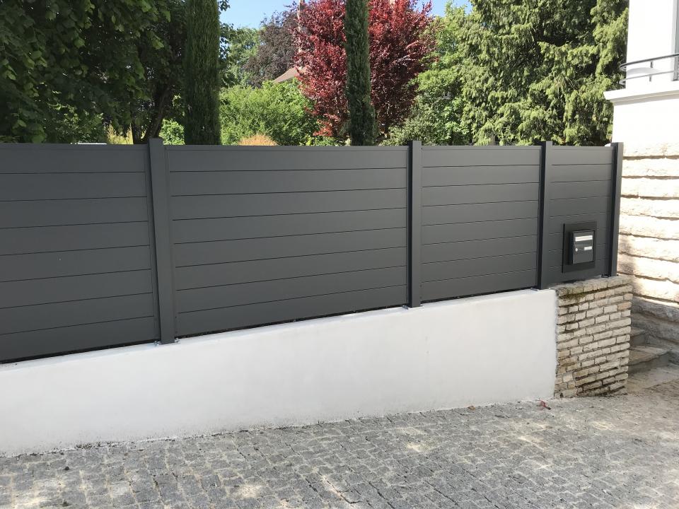 Clôture aluminum