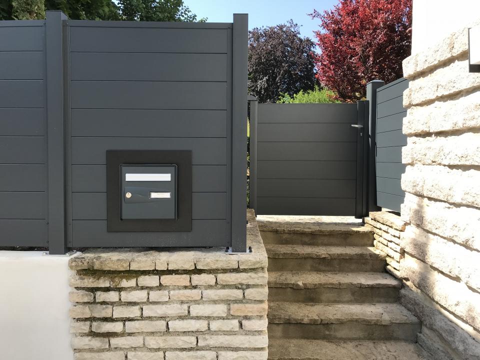 Clôture aluminum