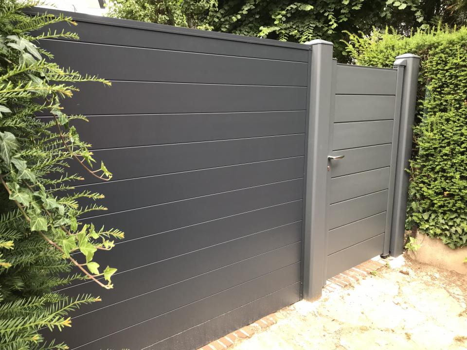 Clôture aluminum